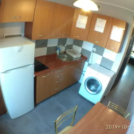 2120 Przyjaźni 4 - Tanie - Samodzielne Zameldowanie - Self Check In * Poznań