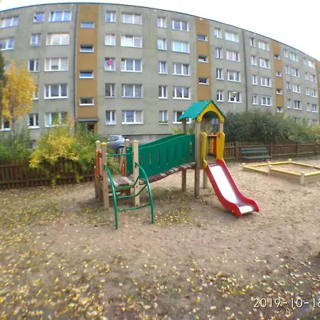 2120 Przyjaźni 4 - Tanie - Samodzielne Zameldowanie - Self Check In * Poznań