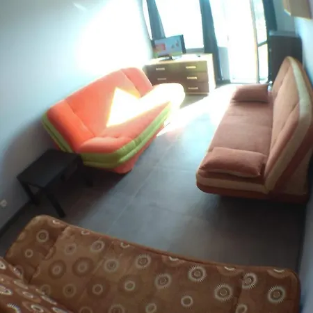 2120 Przyjazni 4 - Tanie - Samodzielne Zameldowanie - Self Check In Poznaň