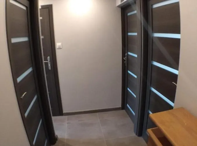 2120 Przyjazni 4 - Tanie - Samodzielne Zameldowanie - Self Check In Poznaň